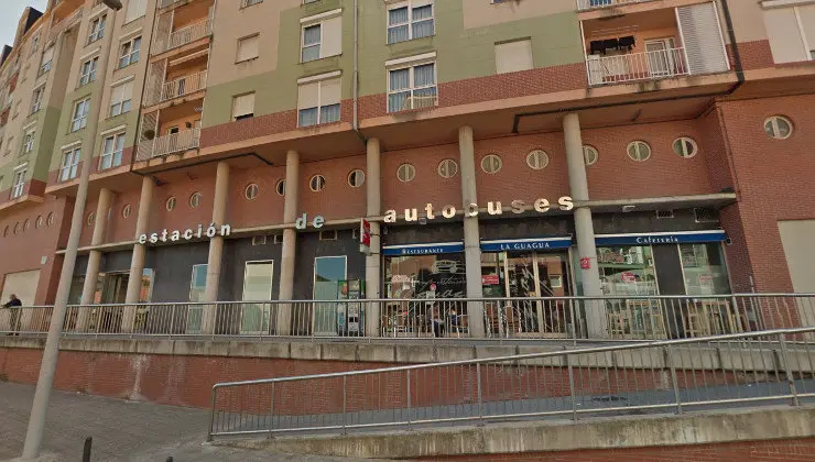 Estaci&oacute;n de autobuses de Torrelavega. Foto: Google Maps