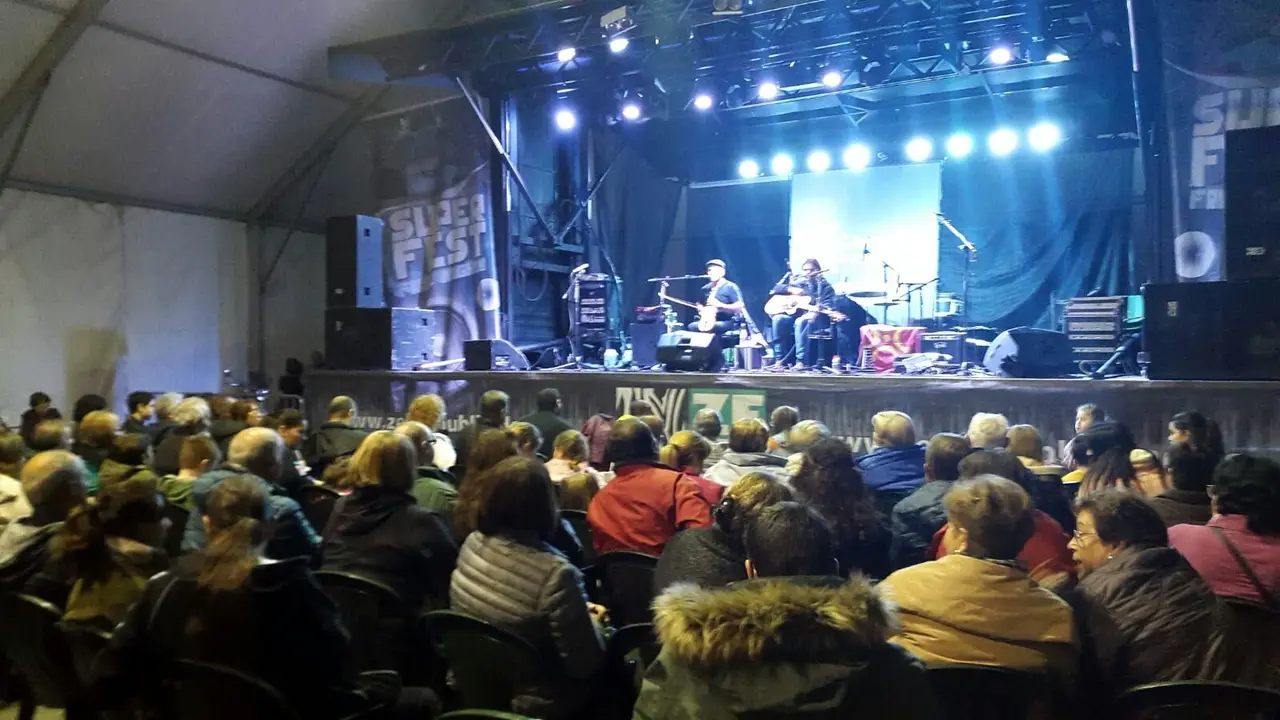 FESTIVAL FOLK Y MAGOSTA - RENEDO PIÉLAGOS (3)