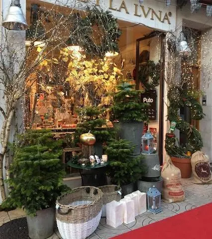 Escaparate El Sol y La Luna