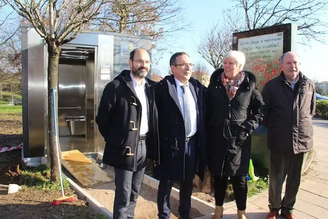 Ba&ntilde;os P&uacute;blicos