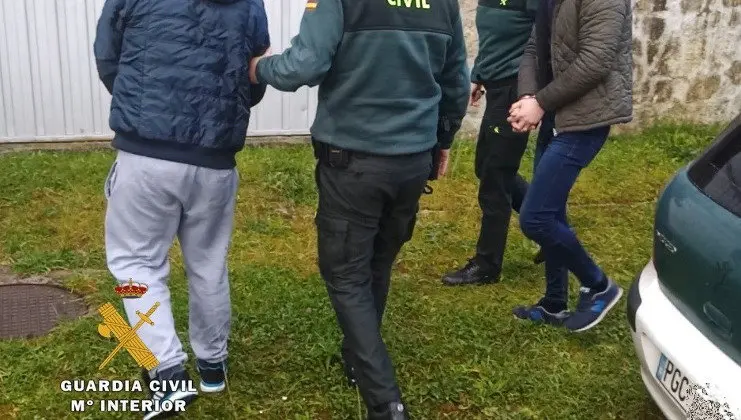 Detenci&oacute;n de la Guardia Civil de los dos presuntos ladrones