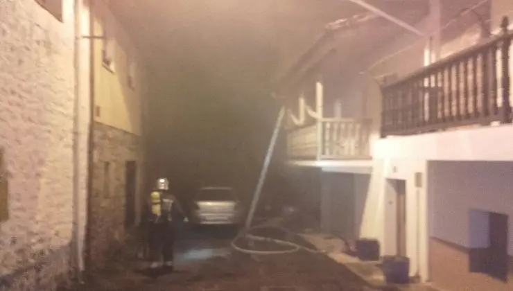 A su llegada, los efectivos del 112 se encontraron con un incendio completamente desarrollado