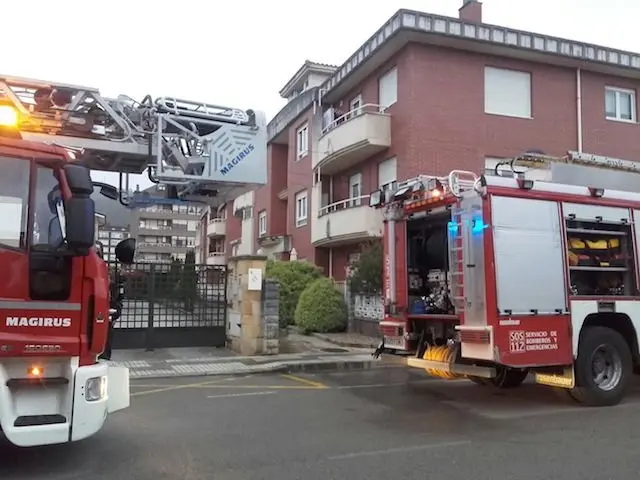Incendio vivienda Los Corrales 28 04 2018