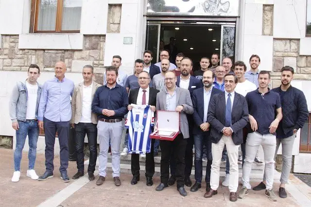 El Ayuntamiento recibe a la Gimn&aacute;stica