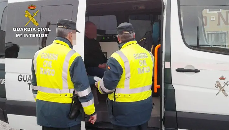 Control de alcoholemia y drogas de la Guardia Civil