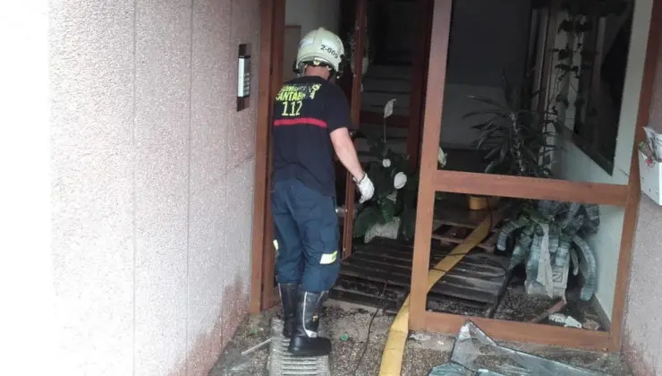 Bomberos del 112 atienden una de las incidencias