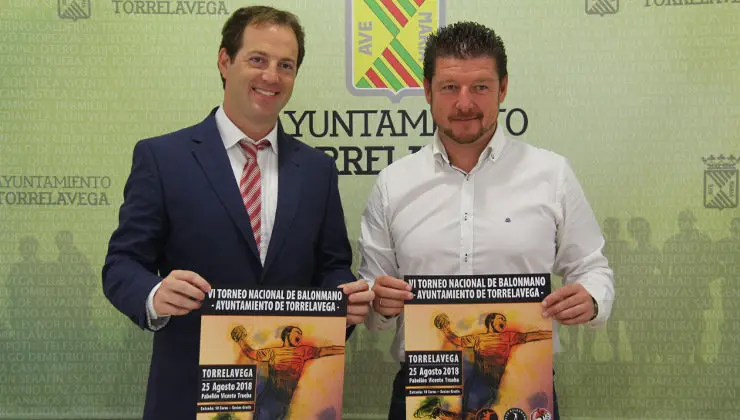 Presentaci&oacute;n del VI Torneo Nacional de Balonmano