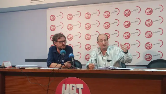 C&eacute;sar Conde y Carlos Meneses, este jueves durante la rueda de prensa
