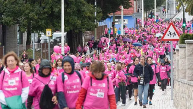 Miles de personas participaron en la Carrera de la Mujer de Bezana
