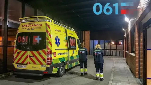 Ambulancia del 061 en Sierrallana
