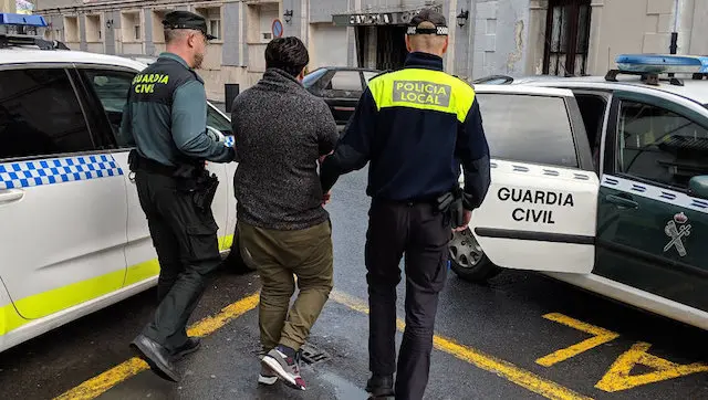 Momento de la detenci&oacute;n de uno de los autores del robo