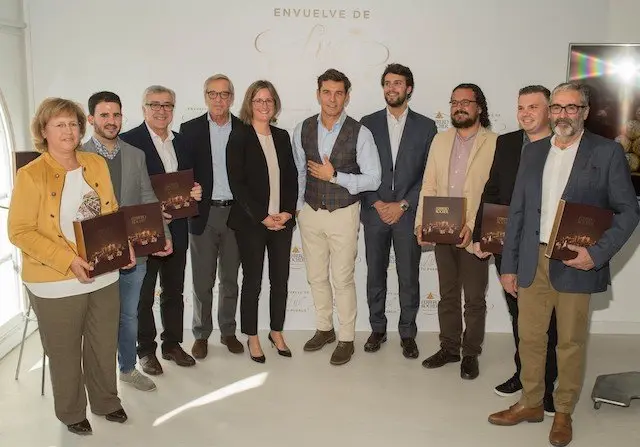 finalistas de la acci&oacute;n 'Envuelve de luz tu pueblo'