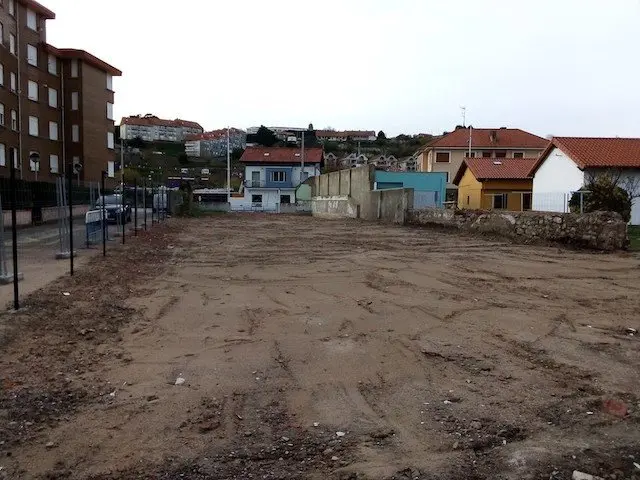 Solar tras la demolici&oacute;n