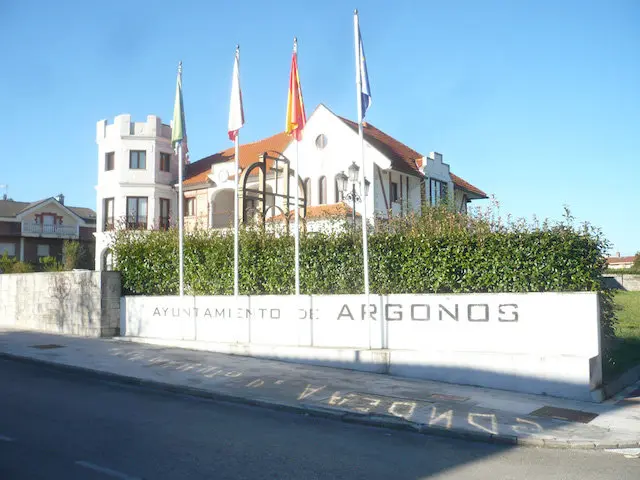 Ayuntamiento de Argo&ntilde;os. Foto- p&aacute;gina oficial del Ayuntamiento de Argo&ntilde;os