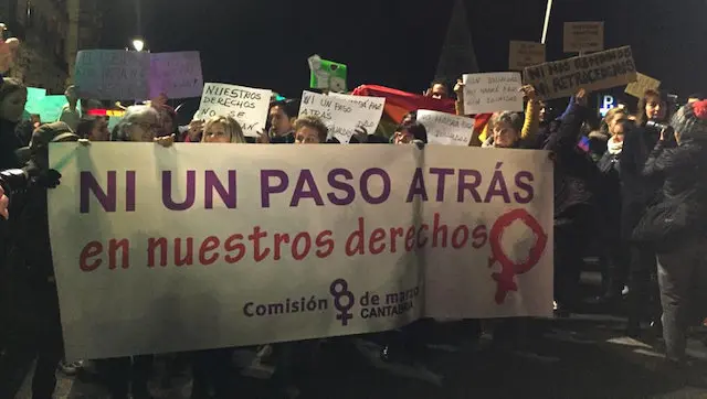 Imagen de la concentraci&oacute;n de este martes en Santander