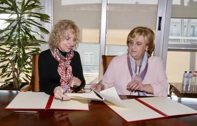 Firma del convenio con AMAT