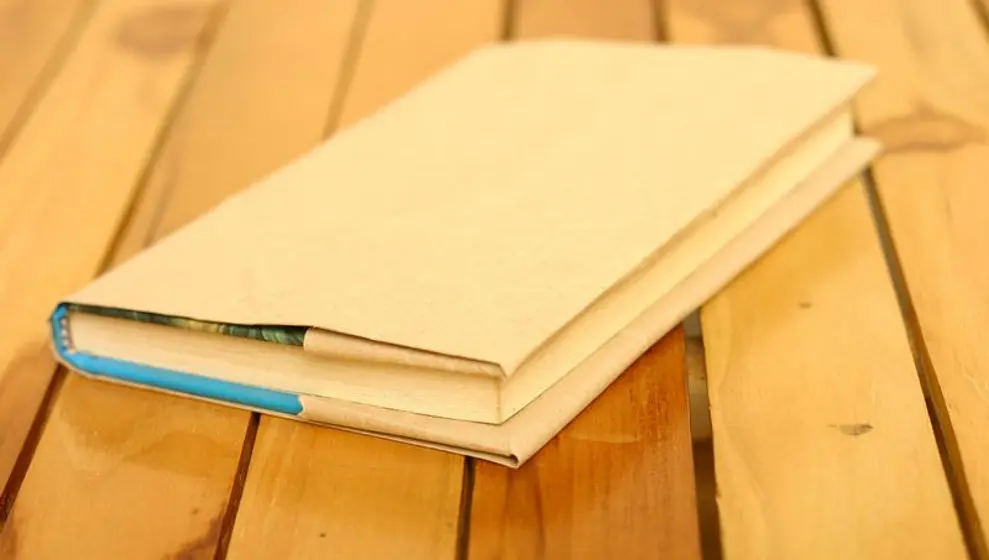 No hay una regla universal para determinar cu&aacute;l es el tipo de papel que exige cada libro