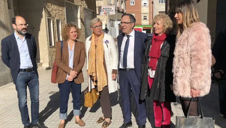 Visita de las autoridades