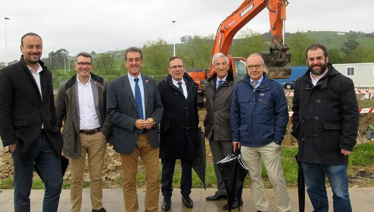 Visita de las autoridades