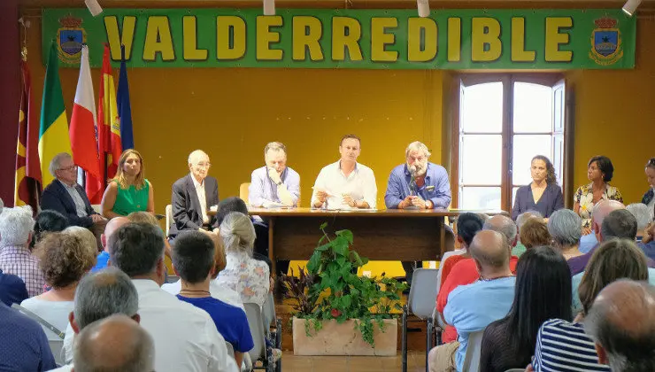 EuropaPress_2312017_Blanco_Defiende_El_Desarrollo_Rural_Sostenible_De_Valderredible_Para_Potenciar_Sus_Valores_Patrimoniales_(Nota_Y_Foto)