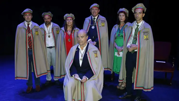 EuropaPress_2325825_Antonio_Resines_cofrade_de_honor_de_la_Cofrad&iacute;a_del_Hojaldre_de_Torrelavega