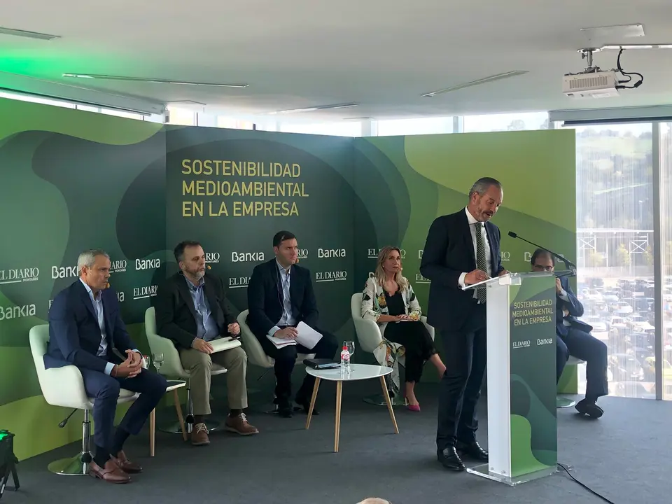 La presidenta de Sniace espera no tener que pagar los 50 millones por los vertidos