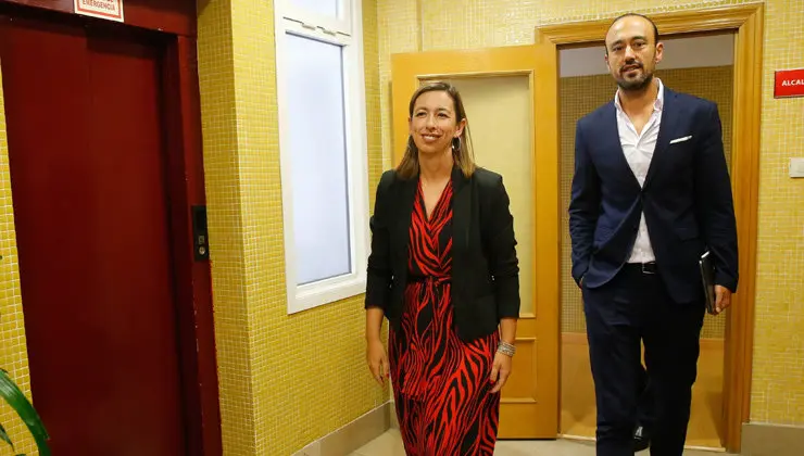 La consejera de Econom&iacute;a y la directora general de Asuntos Europeos han visitado el Ayuntamiento