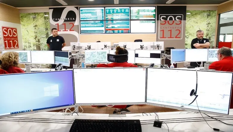 Sala del centro de atenci&oacute;n de emergencias 112 Cantabria

Sala del centro de atenci&oacute;n de emergencias 112 Cantabria


24/6/2020