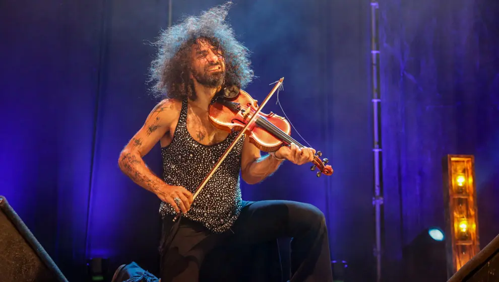 el-violinista-Ara-Malikian-en-uno-de-sus-conciertos