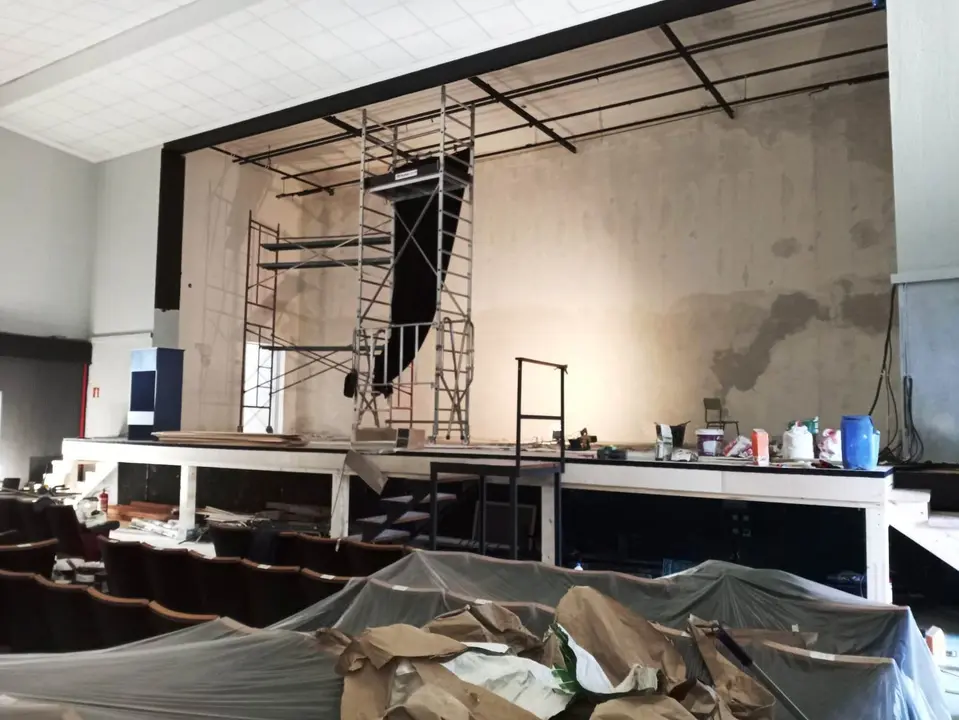 Obras de mejora del Teatro-Cine Vimenor de Pi&eacute;lagos