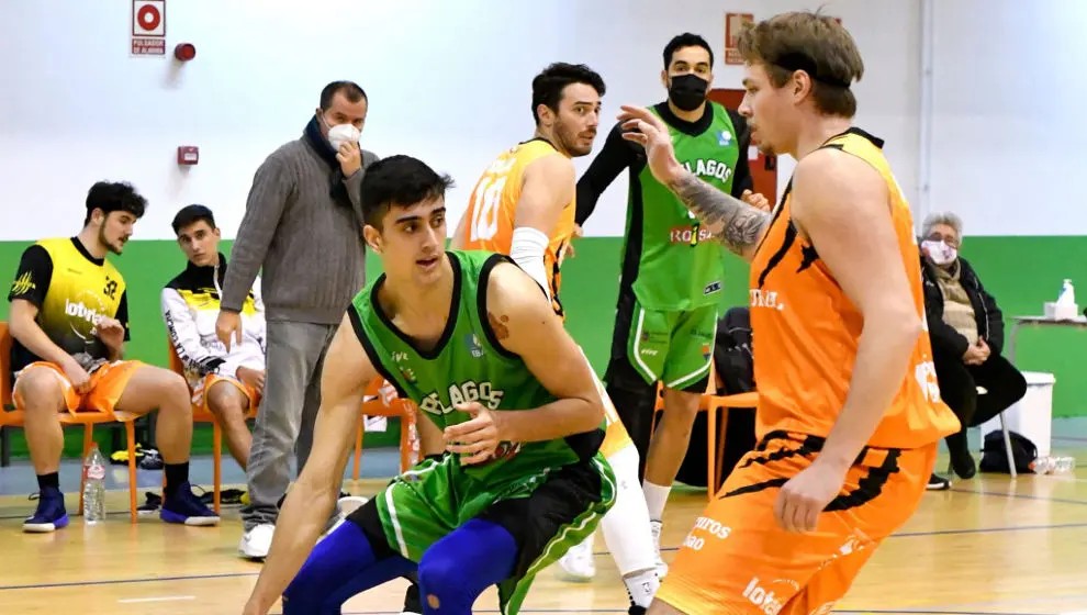 Un instante del encuentro entre el Pas Pi&eacute;lagos y el Caja Rural Zamora