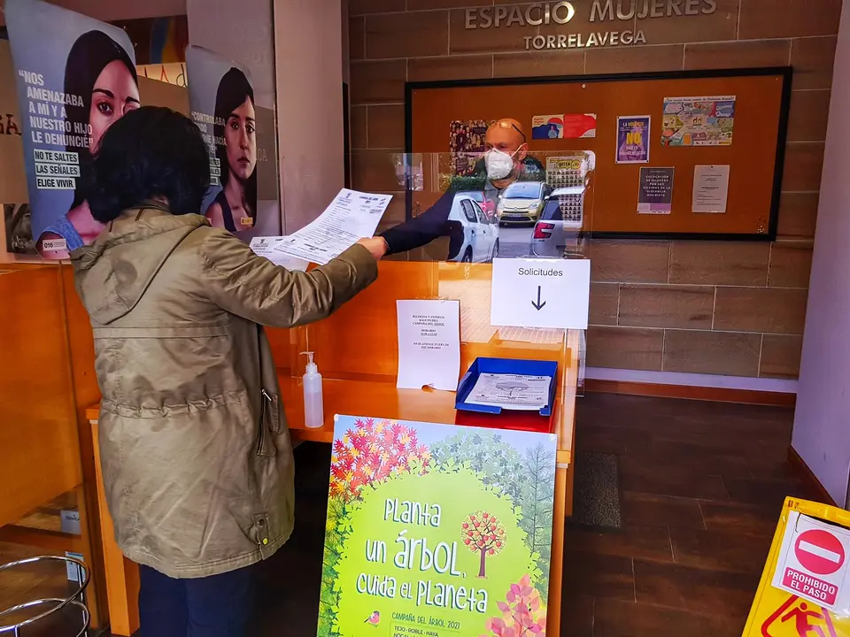La campa&ntilde;a del &aacute;rbol de Torrelavega ha batido este a&ntilde;o r&eacute;cord de participaci&oacute;n