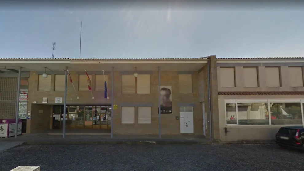 Colegio de Infantil y Primaria Manuel Lledías de Cartes | Foto- Google Maps