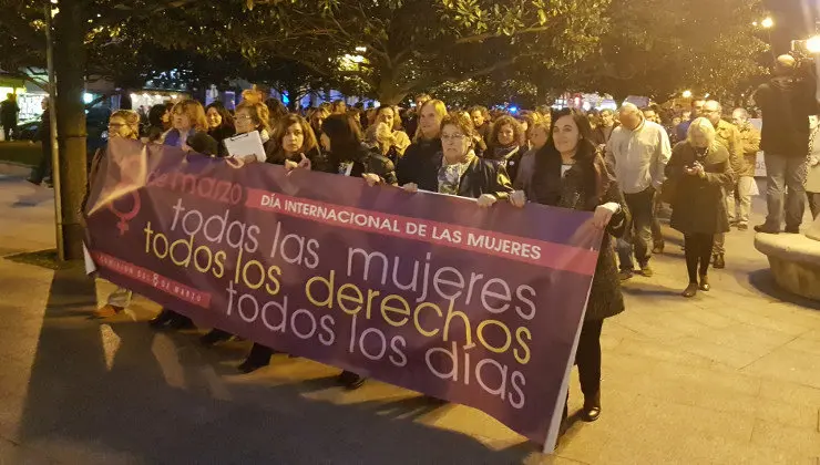 Cabeza de la manifestaci&oacute;n en el D&iacute;a Internacional de la Mujer