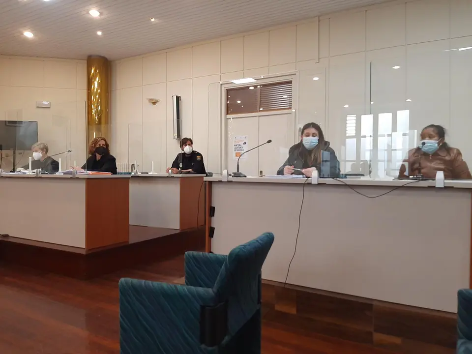 Acusada de matar a puñaladas a su cuñada y prender fuego después a la casa donde vivían en Torrelavega