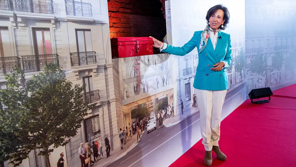 Ana Botín ha puesto la primera piedra del Proyecto Pereda
