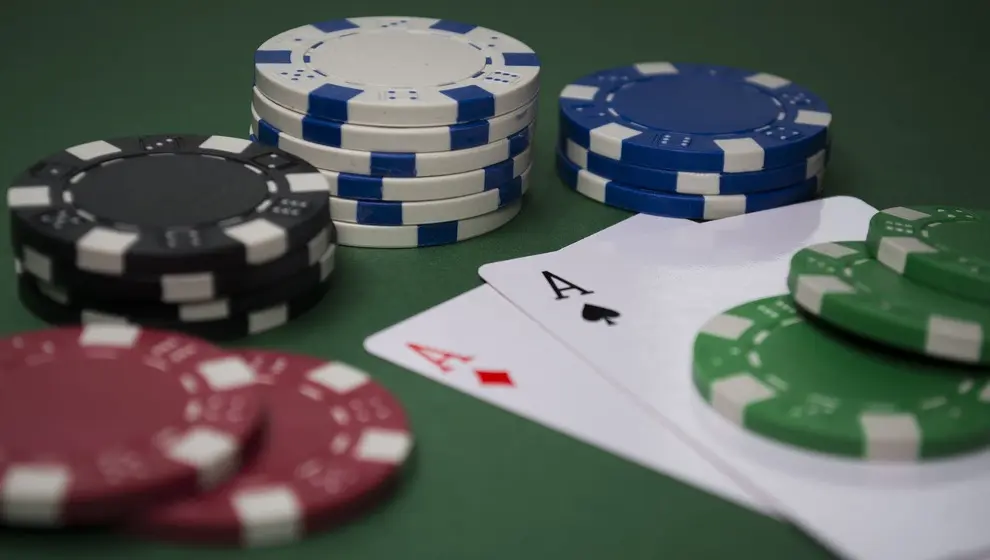 La Ley del Juego de Cantabria prohibirá los patrocinios deportivos de las casas de apuestas