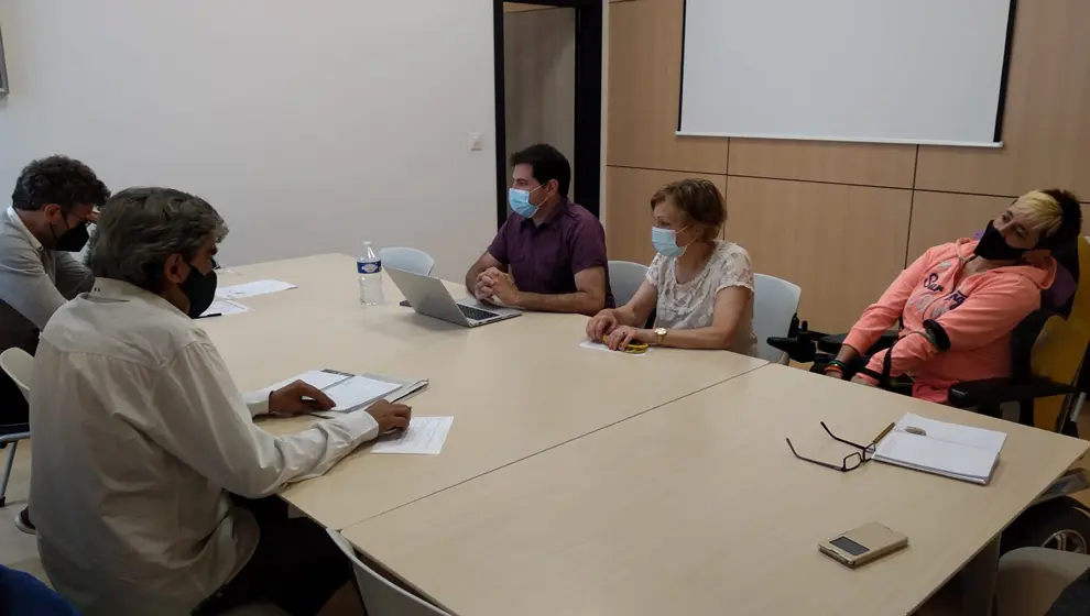 Reunión de la Mesa de Movilidad del Besaya con el concejal de Movilidad, Gerson Lizari