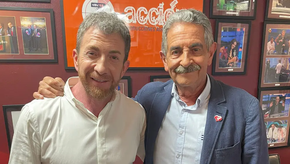 Miguel Ángel Revilla junto a Pablo Motos antes de salir en directo al plato del programa | Foto- @RevillaMiguelA