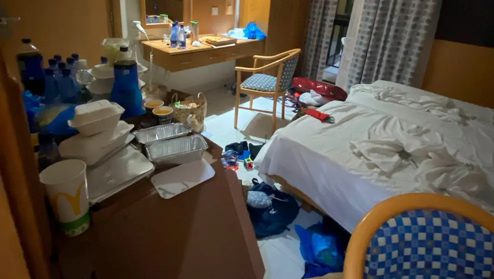 Una de las habitaciones en las que están confinados los menores en Malta