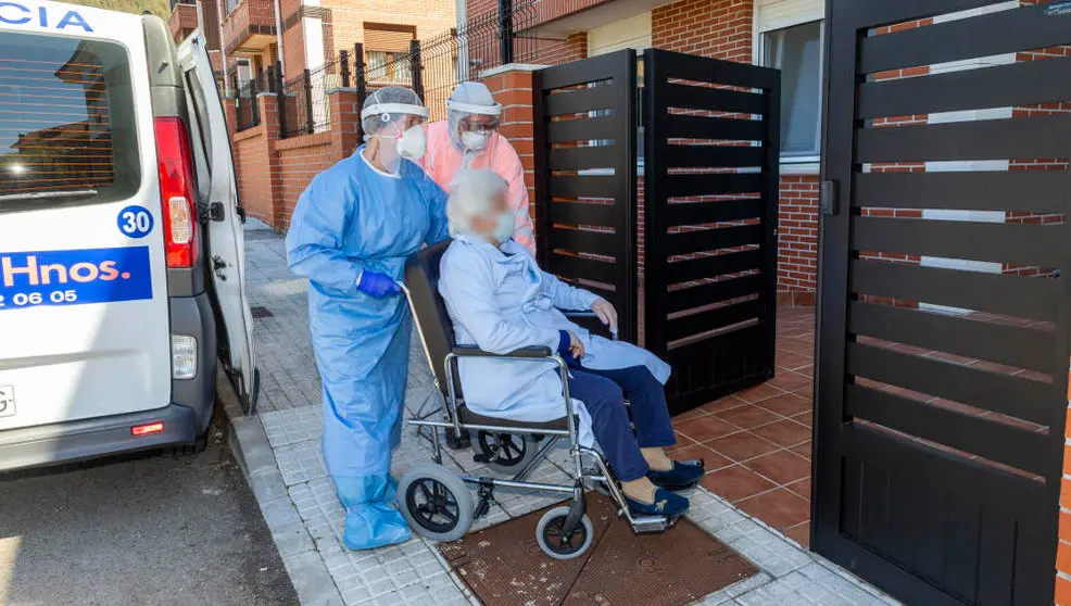 Las residencias de mayores están en una situación complicada por los casos de coronavirus entre el personal de las mismas y los ancianos