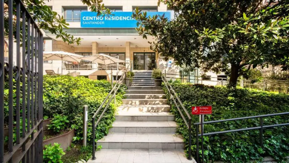 Las gerocultoras de la residencia Sanitas Mayores de Santander no podrán administrar medicamentos sin la presencia de un sanitario | Foto- UGT Cantabria
