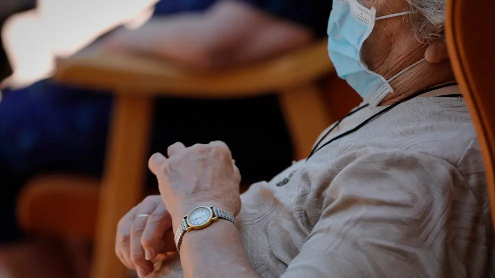 En Cantabria hay 4.300 personas que trabajan en residencias y centros de d&iacute;a