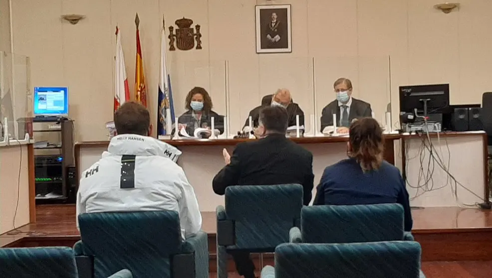 Presunto cabecilla de una organización dedicada a la explotación sexual de mujeres extranjeras, en el juicio contra él por la causa, en la que también están acusados sus hijos