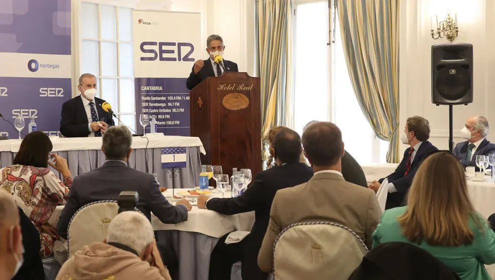 Revilla en el Foro Ser Cantabria