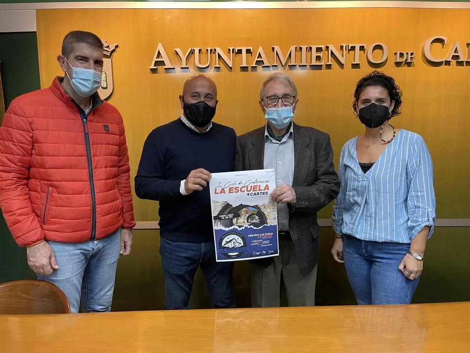 Presentación del ciclo de ponencias sobre educación para padres y adultos