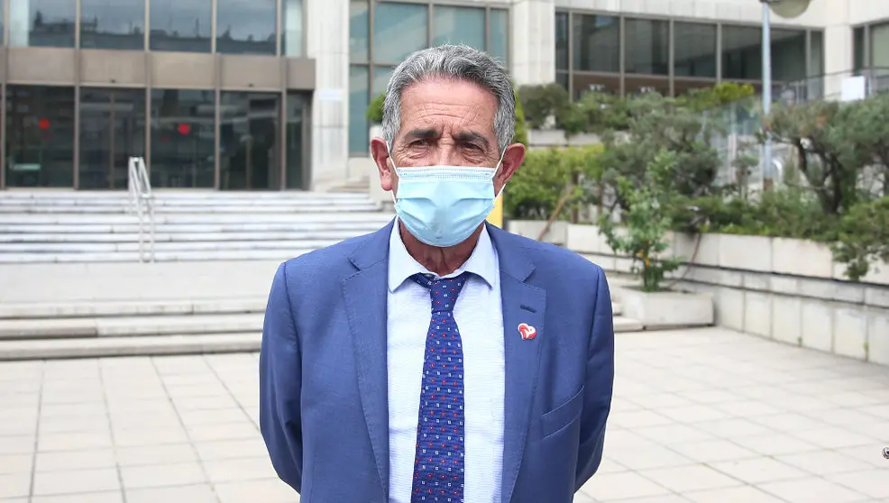 Miguel Ángel Revilla en declaraciones a los medios