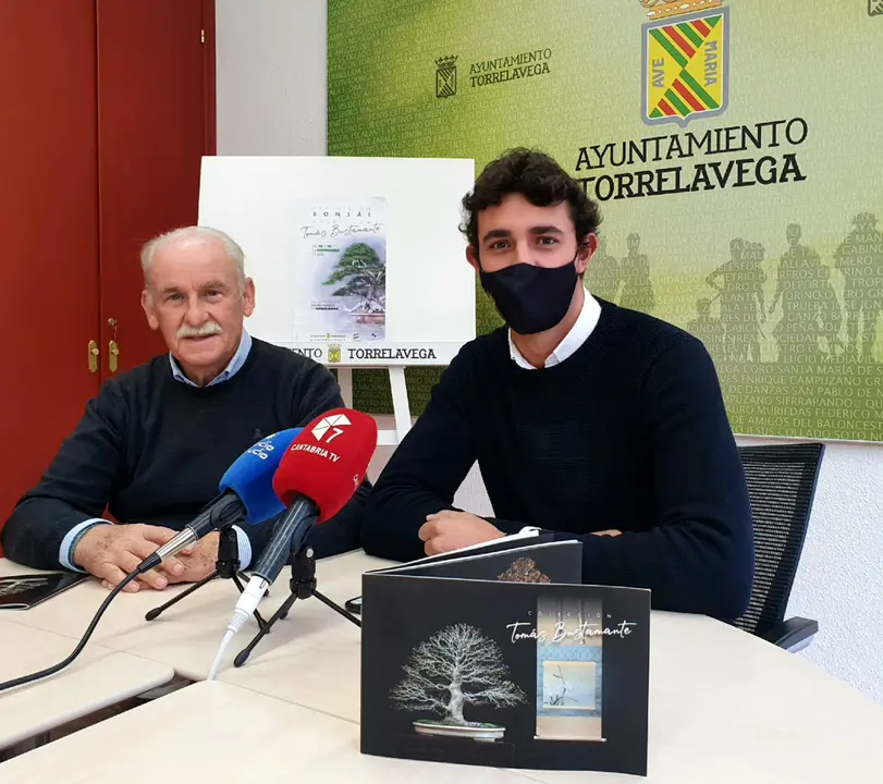 Tom&aacute;s Bustamante y Nacho Gonz&aacute;lez presentan la exposici&oacute;n de bons&aacute;is