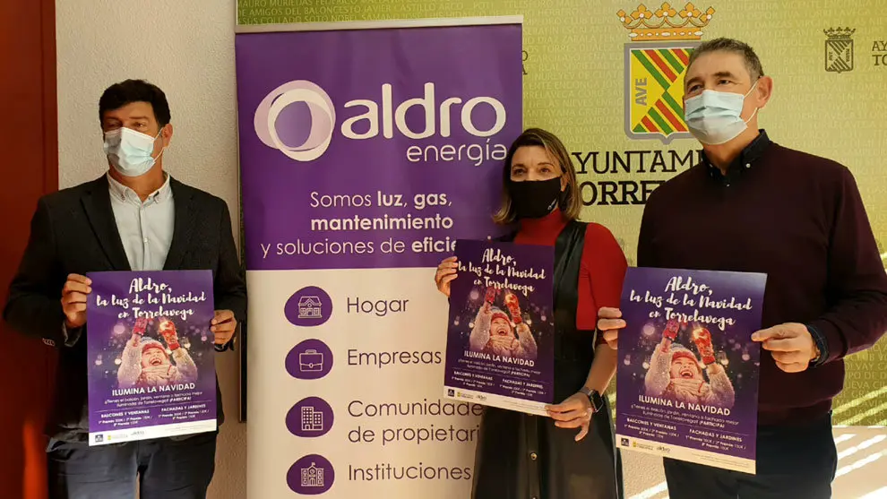 Presentación de la quinta edición del concurso 'La luz de la Navidad en Torrelavega'