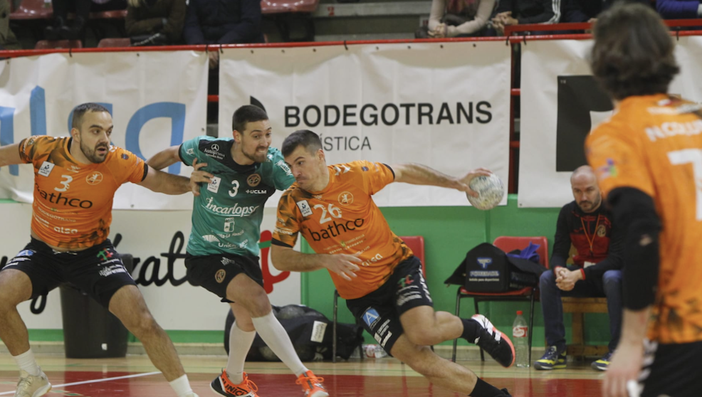 Dusan Trifkovic (Firma- BM Torrelavega)